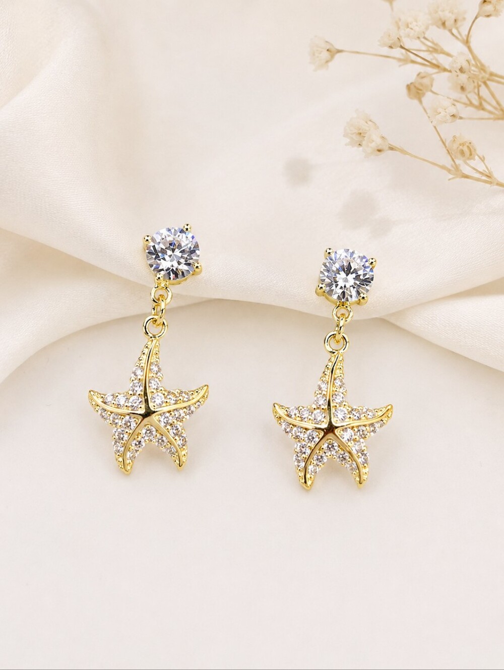 Moissanite 1.0CTW NWT 925 Sterling Silver with Gold Over Starfish Earrings